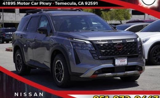2026 Nissan Pathfinder SV