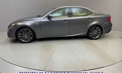 2016 Lexus IS 300
