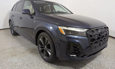 2026 Audi Q7 Quattro Premium Plus