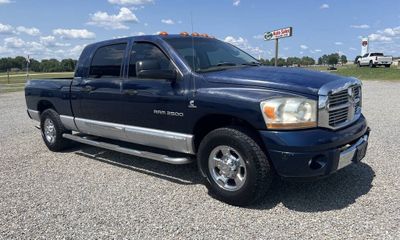 2006 Dodge Ram Laramie