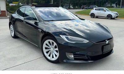 2016 Tesla Model S 75d