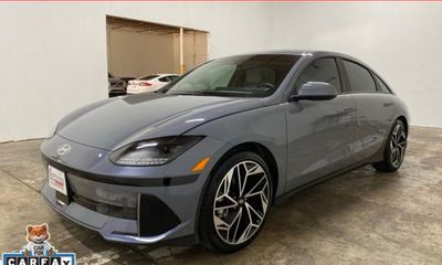 2025 Hyundai Ioniq 6 SEL