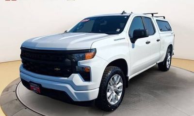 2024 Chevrolet Silverado Custom