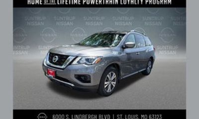 2020 Nissan Pathfinder SV