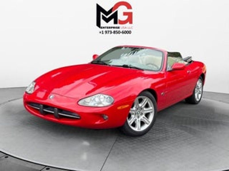 2000 Jaguar XK8 — a typically priced live listing