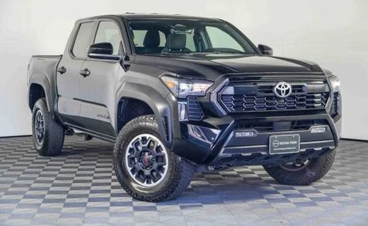 2024 Toyota Tacoma TRD