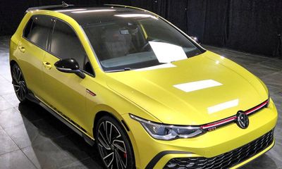 2023 Volkswagen Golf GTI 40TH Anniversary Edition