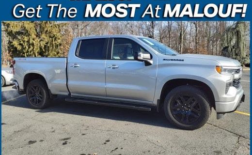 2022 Chevrolet Silverado RST