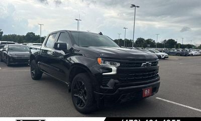 2023 Chevrolet Silverado RST