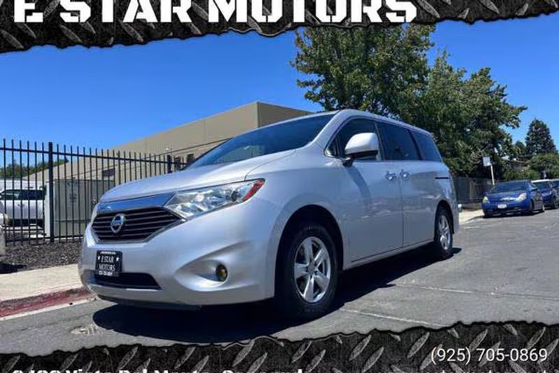 Representative 2015 Nissan Quest photo