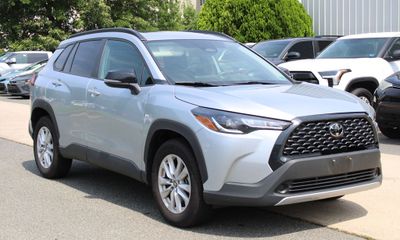 2025 Toyota Corolla Cross LE