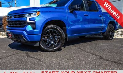 2022 Chevrolet Silverado RST