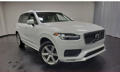 2022 Volvo XC90 Momentum