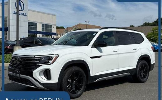 2025 Volkswagen Atlas 4MOTION Peak Edition