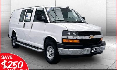2024 Chevrolet Express 2500