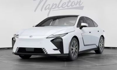2026 Lexus ES 350E Premium