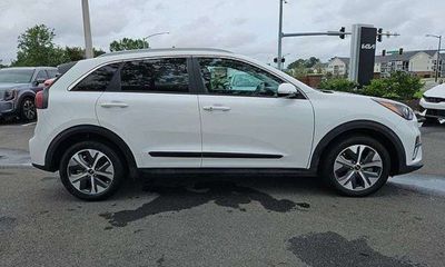 2022 Kia Niro S EX