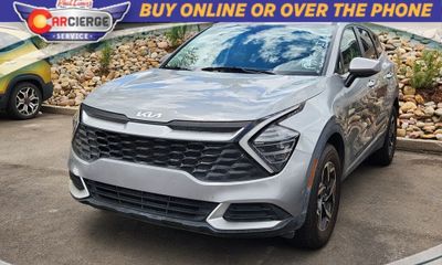 2024 Kia Sportage LX