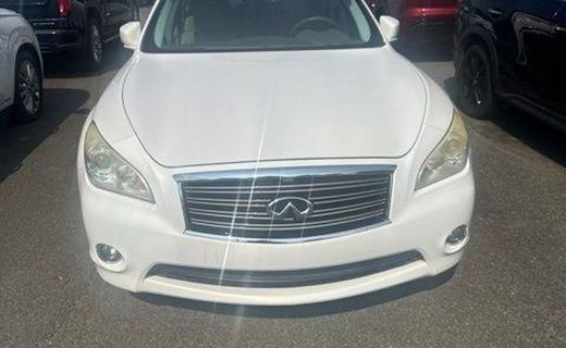 2011 Infiniti M37