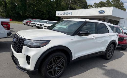 2025 Ford Explorer