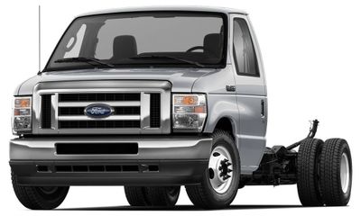 2022 Ford E-450 Super Duty