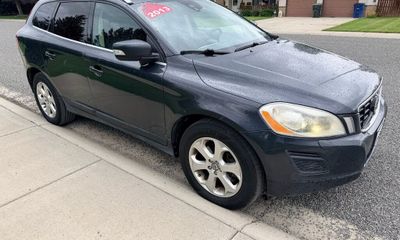 2013 Volvo XC60 32 Premier Plus