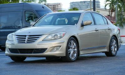 2012 Hyundai Genesis GLS
