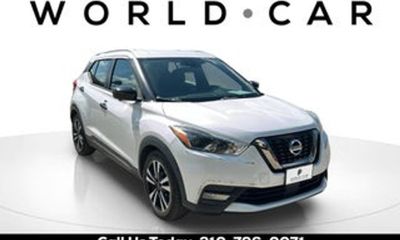 2020 Nissan Kicks SR