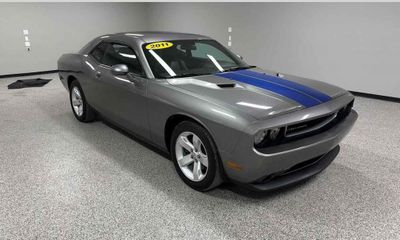 2011 Dodge Challenger Base