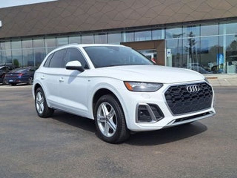 2023 Audi Q5 E — a typically priced live listing