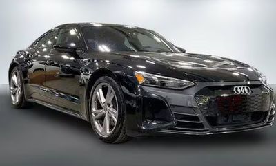2023 Audi E-Tron GT Quattro Premium Plus