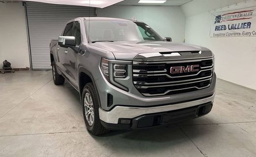 2025 GMC Sierra SLT
