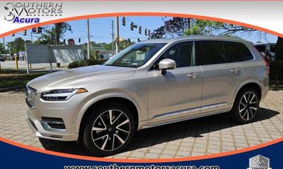 2023 Volvo XC90 Plus Bright