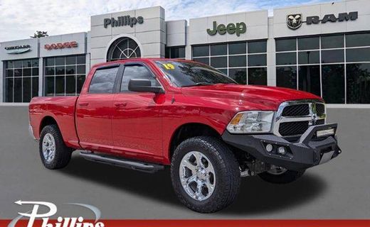 2019 Ram 1500 SLT