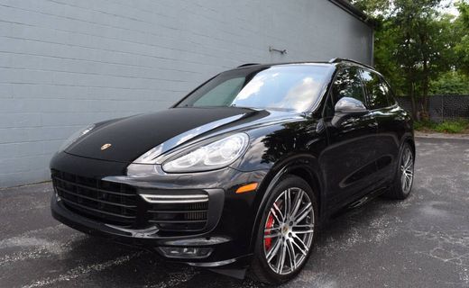 2017 Porsche Cayenne GTS