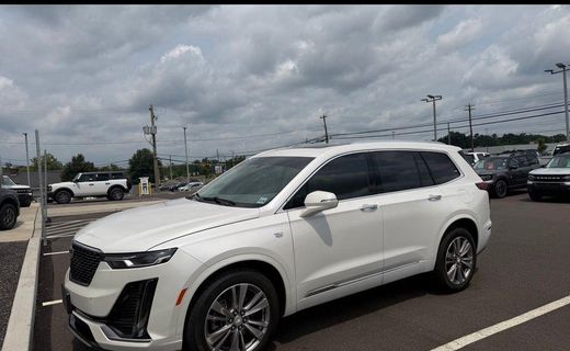 2024 Cadillac XT6 Premium Luxury
