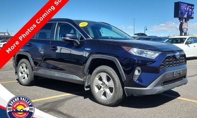 2020 Toyota RAV4 XLE HV
