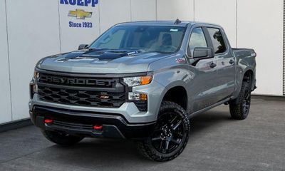 2026 Chevrolet Silverado Trail Boss Custom