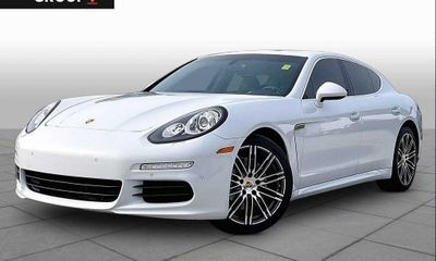 2016 Porsche Panamera S 4S