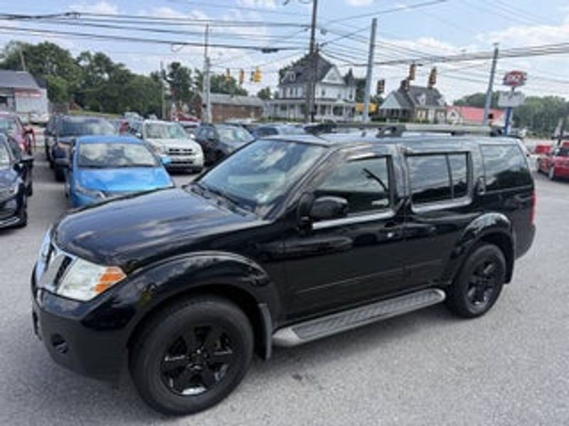 2012 Nissan Pathfinder — a typically priced live listing