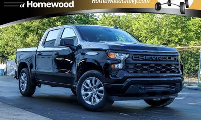 2026 Chevrolet Silverado Custom