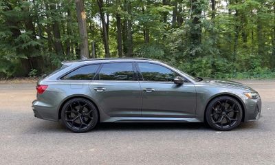 2025 Audi RS 6 Avant Performance Quattro