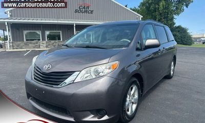 2013 Toyota Sienna LE
