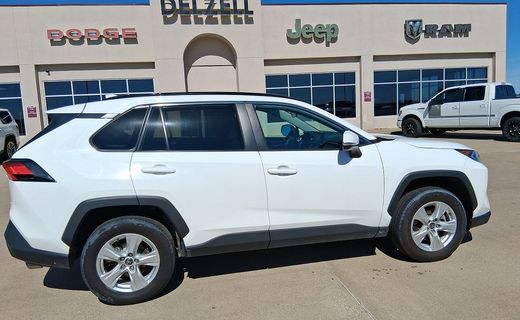 2021 Toyota RAV4 XLE