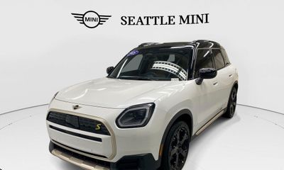 2025 Mini Countryman S E