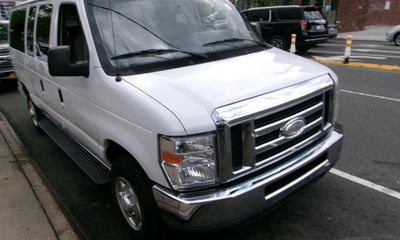 2014 Ford E-350 E350 XLT Super