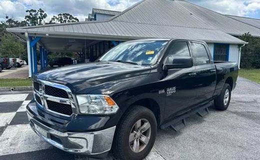 2020 Ram 1500 SLT