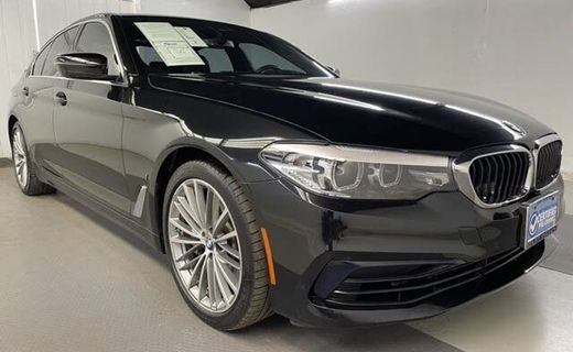 2019 BMW 530E