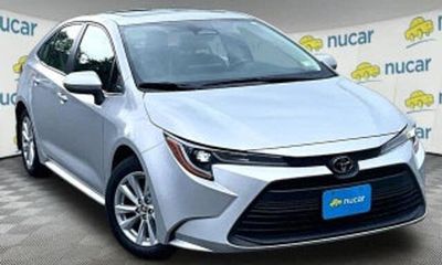 2022 Toyota Corolla LE W Premium
