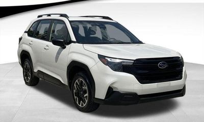 2025 Subaru Forester Base Plus